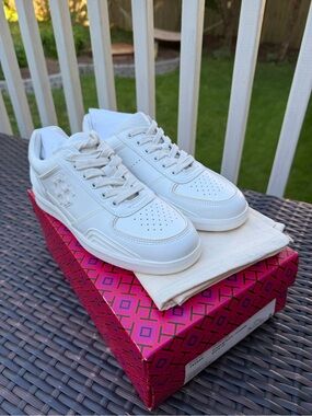 Tory Burch retail white sneaker size 6.5